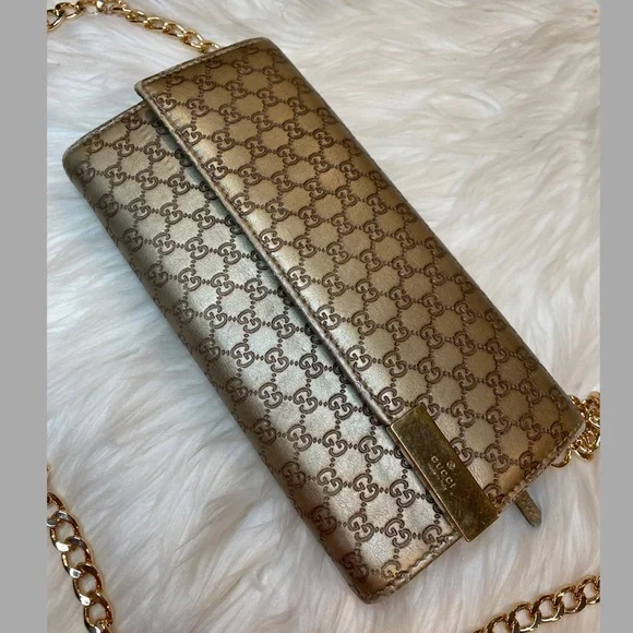 🎉🎉SOLD! Gucci Micro Guccisima Walllet on Chain - Picture 5 of 12